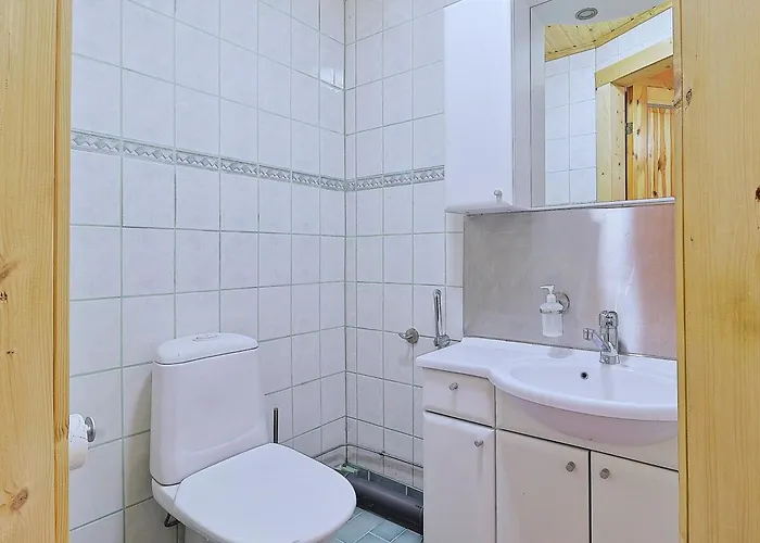 In Mit Schoener Aussicht Und Parkplatz Apartman